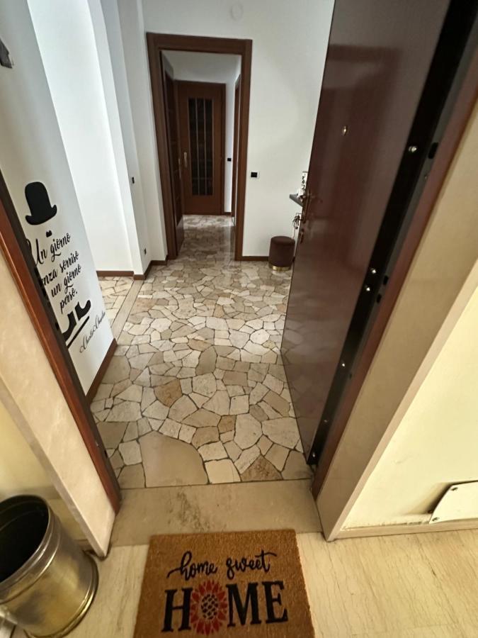 Orchidea Apartment Lecco Exteriör bild
